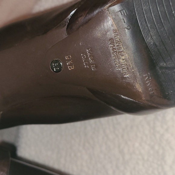 Ralph Lauren Collection made in Italy brown leather boots w/ chain and straps - Picture 6 of 7